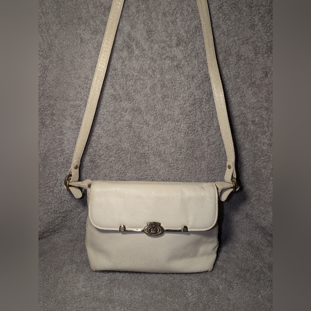 🌝Vintage🌝Etienne Aigner Cream Leather Crossbody Bag